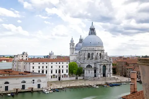 La basílica de la Salute en el Gran Canal